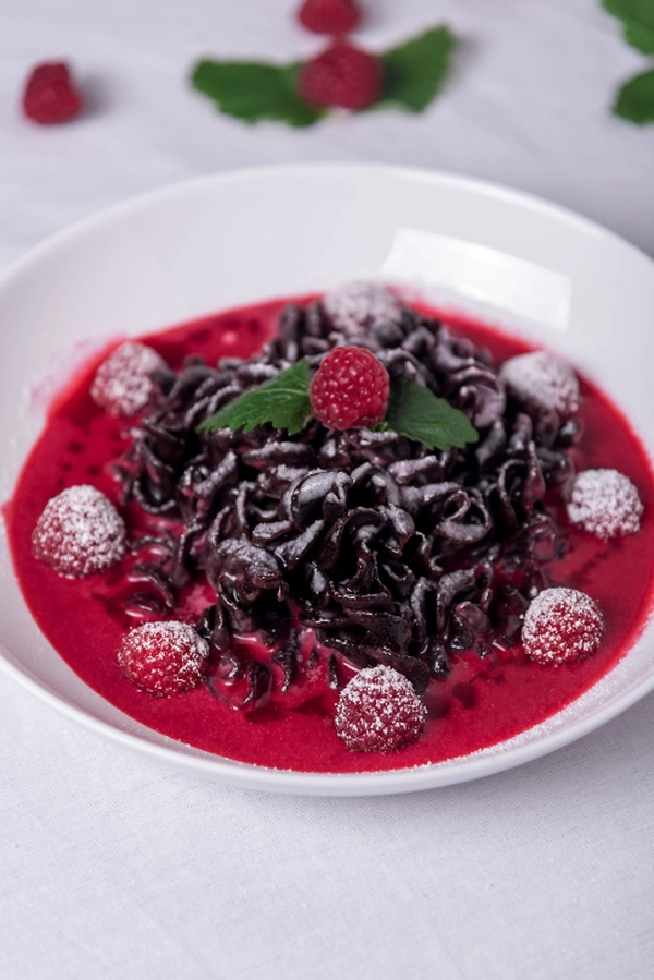 ptes au chocolat avec crème de framboise